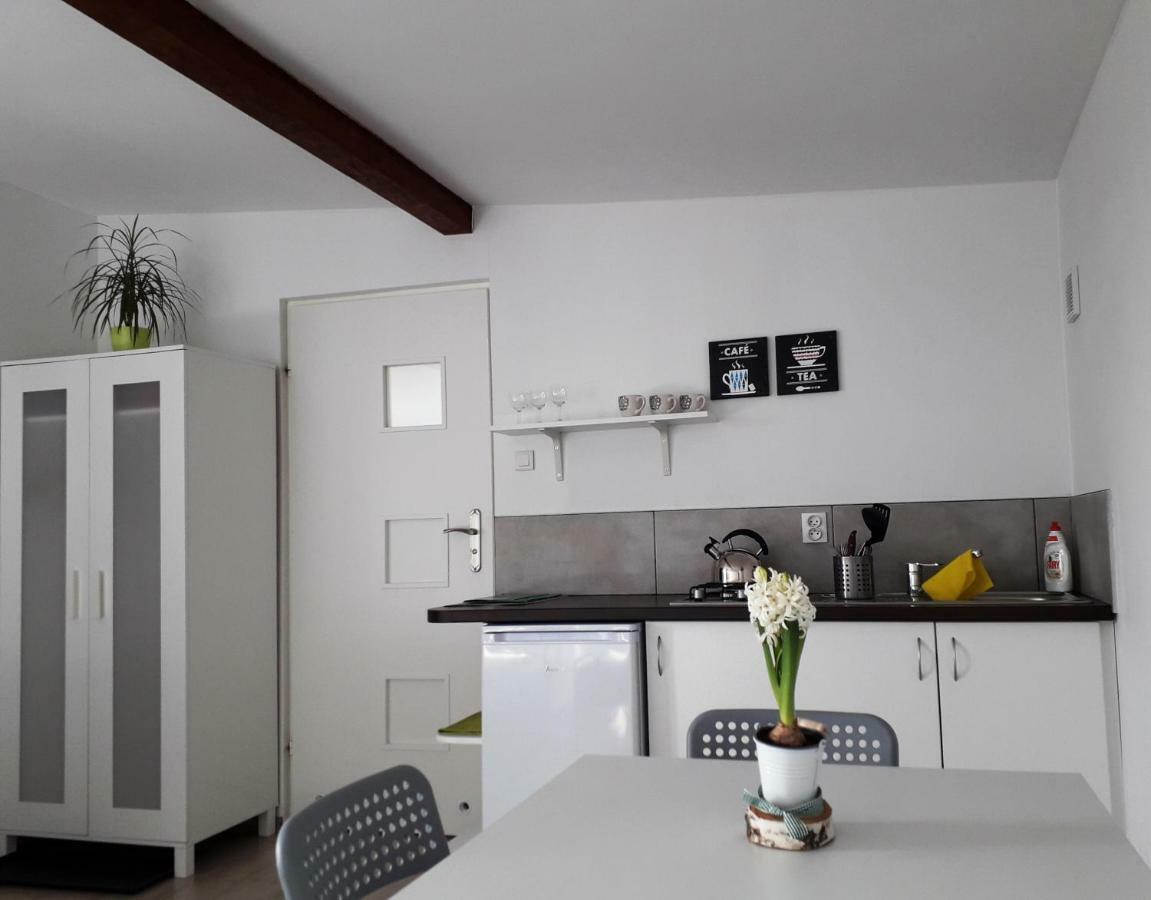 Zielone Zacisze Villa Uniejow Buitenkant foto